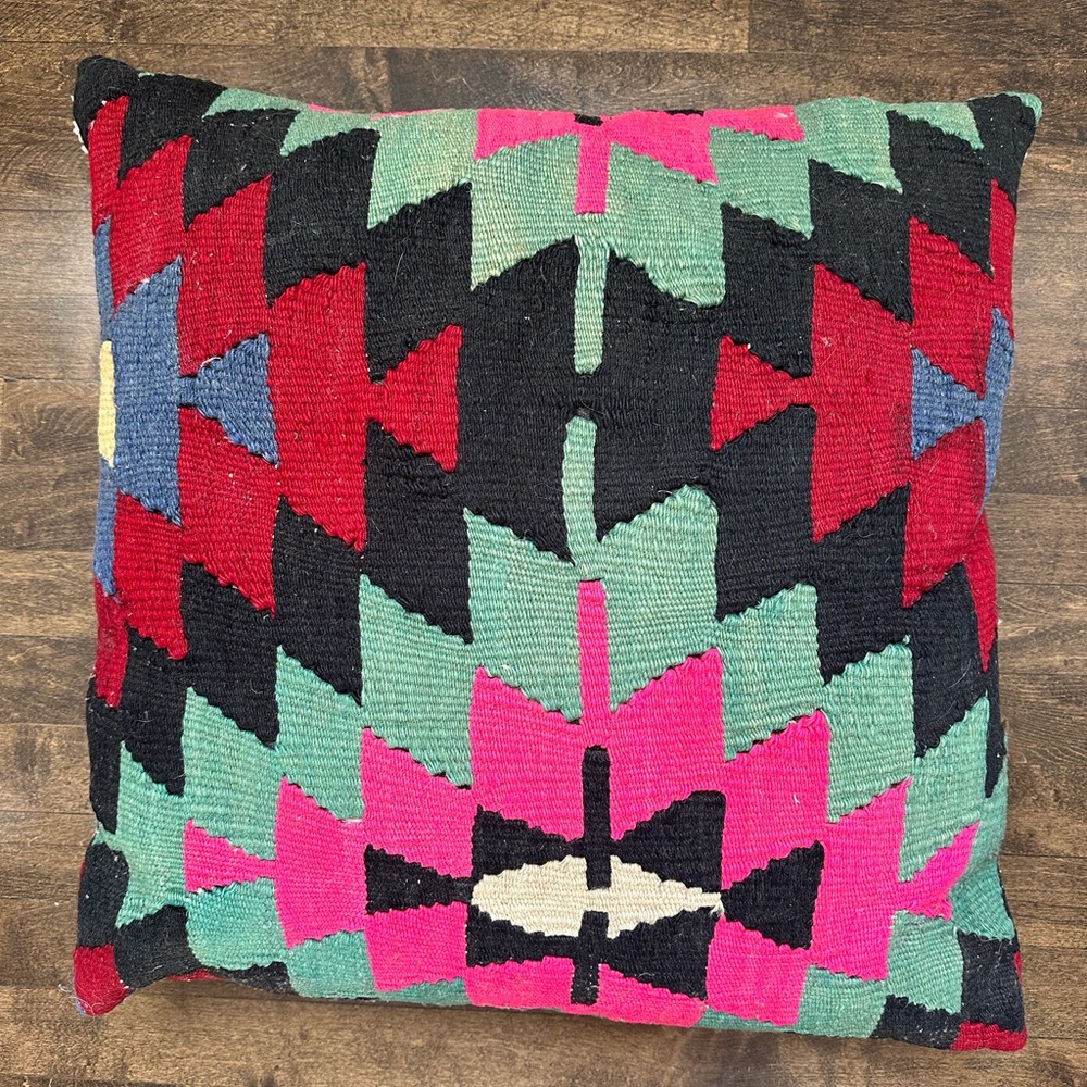 Oversized Kilim Navajo Geometric Multicolor Rug Pillowcase Pink Black Green Boho